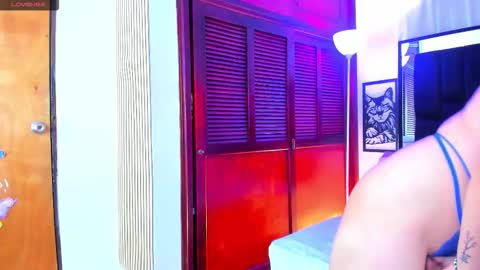 Snapshot of isabella_queen8 chatting on 10, 2, 2026 Isabella Your Queen online show from 10, 2, 2026