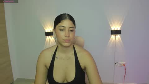 Snapshot of isabella_thomsonp chatting on 12, 11, 2025 Isabella Thompson online show from 12, 11, 2025