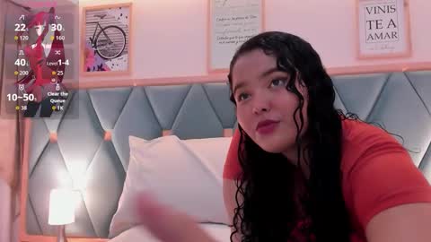 Snapshot of isabella_walton_ chatting on 16, 11, 2025 Bella online show from 16, 11, 2025