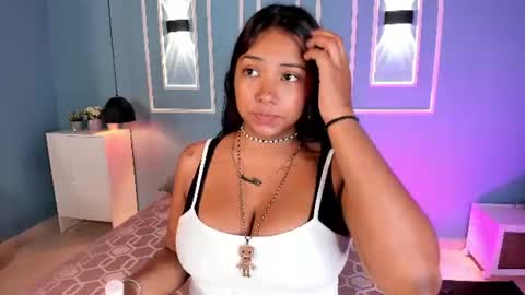 Snapshot of isabella_zc chatting on 23, 6, 2026 isabella zc online show from 23, 6, 2026