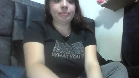 isabellaa_hills_ online show from 13, 6, 2026