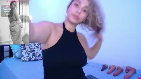 Snapshot of isabellaa_smith03 chatting on 18, 7, 2026 isabellaa_smith03 online show from 18, 7, 2026