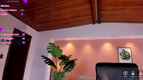 Isabella  Everyday From 0530 to 1430 Col Time online show from 5, 2, 2025