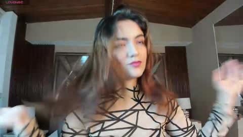 Isabella  Everyday From 0530 to 1430 Col Time online show from 18, 11, 2025