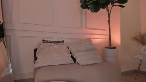 Snapshot of isabellaalen chatting on 24, 6, 2026 Isabella online show from 24, 6, 2026