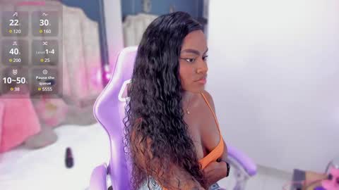 Snapshot of isabellabroms21 chatting on 7, 12, 2024 v online show from 7, 12, 2024