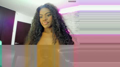 Snapshot of isabellabroms21 chatting on 25, 12, 2024 v online show from 25, 12, 2024