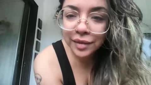 isabellaelizabeth online show from 3, 4, 2026