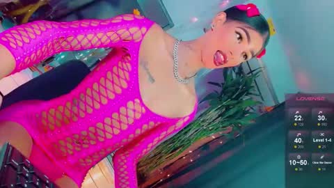 isabellagirs online show from 18, 4, 2026