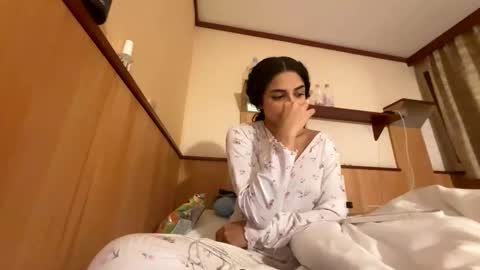 Snapshot of isabellakoffs chatting on 29, 11, 2025 Isabella.. back again online show from 29, 11, 2025