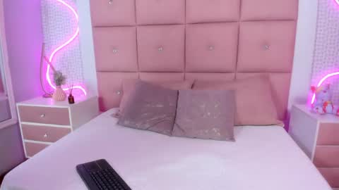 Isabel  online show from 12, 5, 2026