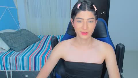 ISABELLA QUEENS  online show from 9, 10, 2025