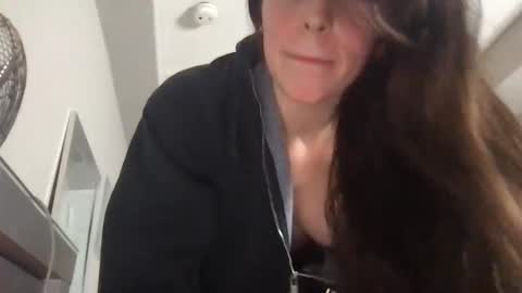 Snapshot of isabellaroseee chatting on 16, 12, 2025 isabellaroseee online show from 16, 12, 2025