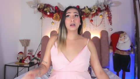 Snapshot of isabellas_smith chatting on 31, 12, 2024 Martina IG martissmith01 online show from 31, 12, 2024