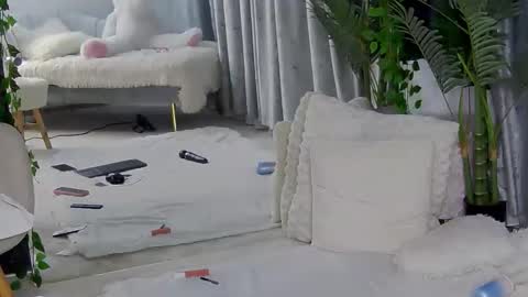 IsabelleEthan online show from 28, 3, 2026