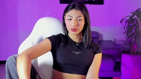 Snapshot of isabellefoxx chatting on 13, 12, 2024 Isa online show from 13, 12, 2024