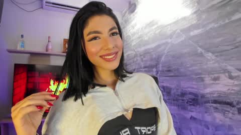 Snapshot of isabellefoxx chatting on 11, 1, 2025 Isa online show from 11, 1, 2025