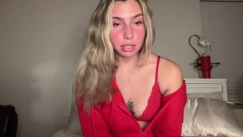 Snapshot of isabellekinsley chatting on 4, 12, 2024 isabellekinsley online show from 4, 12, 2024