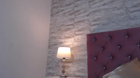 IsabellMendez online show from 4, 1, 2025