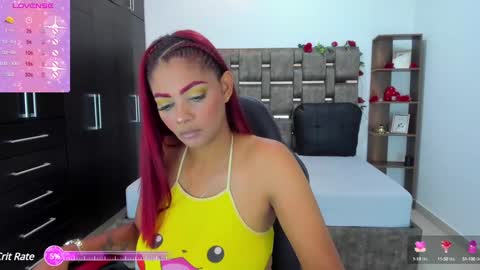 Snapshot of isabelreyes_ chatting on 7, 2, 2025 Hi mi name is Isabel online show from 7, 2, 2025