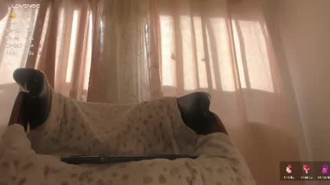 Snapshot of isabelsexysmile_ chatting on 30, 6, 2026 Isabel M online show from 30, 6, 2026