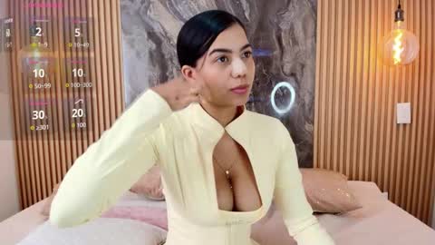 Snapshot of isadora_14 chatting on 11, 10, 2025 ISADORA online show from 11, 10, 2025