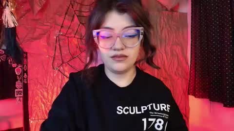 Isabella Ferrer online show from 13, 10, 2025