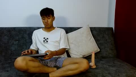 Snapshot of isak_lane chatting on 2, 11, 2025 isak_lane online show from 2, 11, 2025