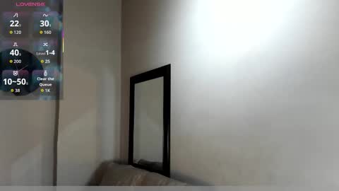 I S A  S AN D E R S  online show from 30, 11, 2025