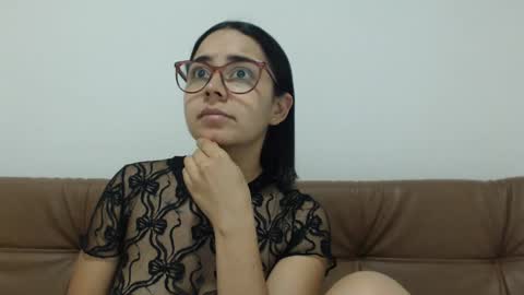 Emma online show from 8, 11, 2025