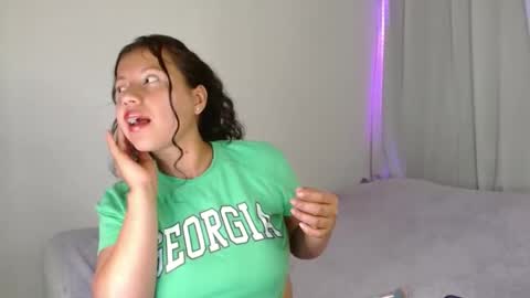 Snapshot of isis_cb17 chatting on 30, 1, 2025 Isis online show from 30, 1, 2025