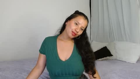 Snapshot of isis_cb17 chatting on 15, 2, 2025 Isis online show from 15, 2, 2025