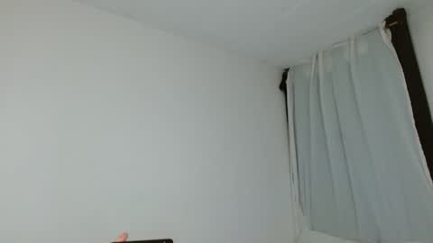 Snapshot of isis_cb17 chatting on 18, 2, 2025 Isis online show from 18, 2, 2025