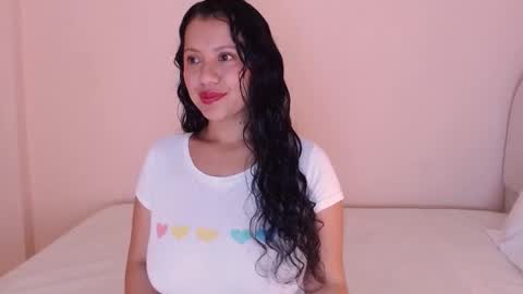 Snapshot of isis_cb17 chatting on 11, 9, 2025 Isis online show from 11, 9, 2025