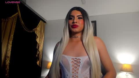 isis_shine online show from 23, 9, 2025