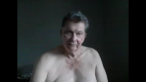 island625103 online show from 25, 2, 2025