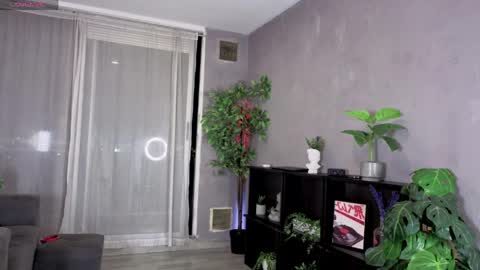 Julyane online show from 11, 4, 2026