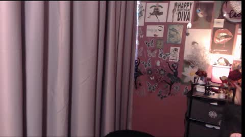 Snapshot of israakarmaa chatting on 7, 2, 2025 Rebecca online show from 7, 2, 2025