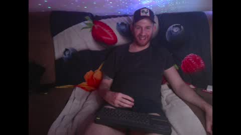 Tall Jewish Ginger DOM online show from 14, 12, 2024