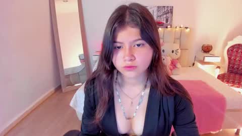 Snapshot of issa_loren chatting on 7, 11, 2025 Issa online show from 7, 11, 2025