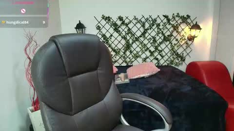 Issa  online show from 12, 11, 2025