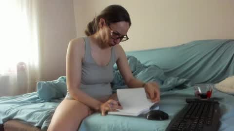 Snapshot of issabelle_69 chatting on 25, 4, 2026 Issabelle online show from 25, 4, 2026