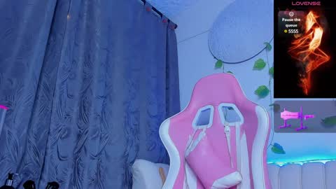 Snapshot of issac_james chatting on 22, 1, 2025 Issac online show from 22, 1, 2025