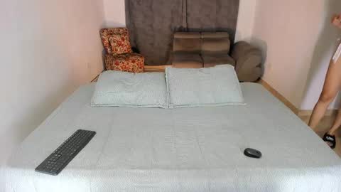 Isabella  online show from 11, 3, 2025