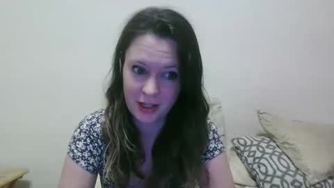 issamayy333 online show from 10, 10, 2025