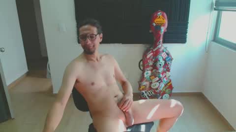 Snapshot of issatyre chatting on 17, 11, 2025 Satyre online show from 17, 11, 2025