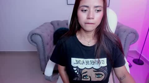 issi_loren online show from 25, 10, 2025