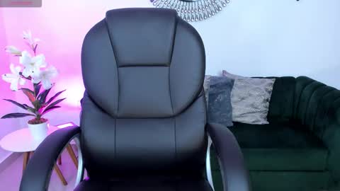 issi_loren online show from 26, 2, 2026