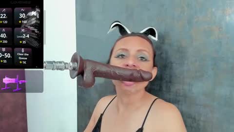 Snapshot of issys_milf chatting on 7, 3, 2025 ISSYS online show from 7, 3, 2025