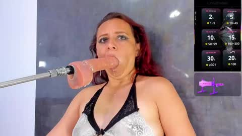 Snapshot of issys_milf chatting on 14, 9, 2025 ISSYS online show from 14, 9, 2025